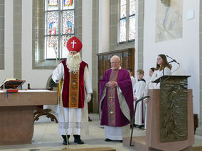 Der Heilige Nikolaus besuchte St. Crescentius (© Karl-Franz Thiede)